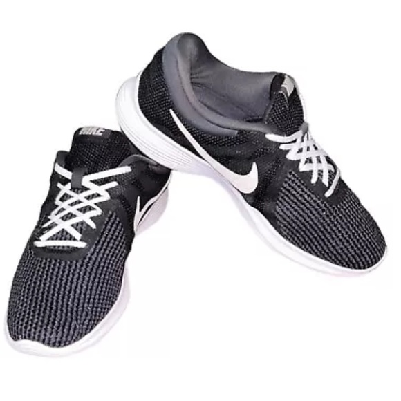 Nike Revolution 4 908999-001 Low Top Lace Up Black/White Athletic Shoes Women 10 - Picture 2 of 15